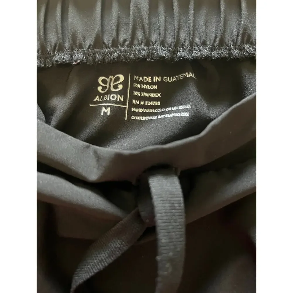 Albion | Size Medium Cher Black Skirt